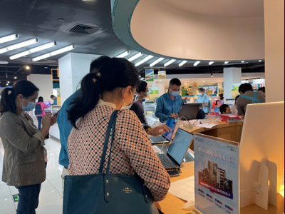 深圳消費電子和家電補貼啟動首日 市民熱情高漲，商家競相發(fā)力，電子產品銷售迎來熱潮
